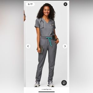 FIGS GRAPHITE SCRUBS